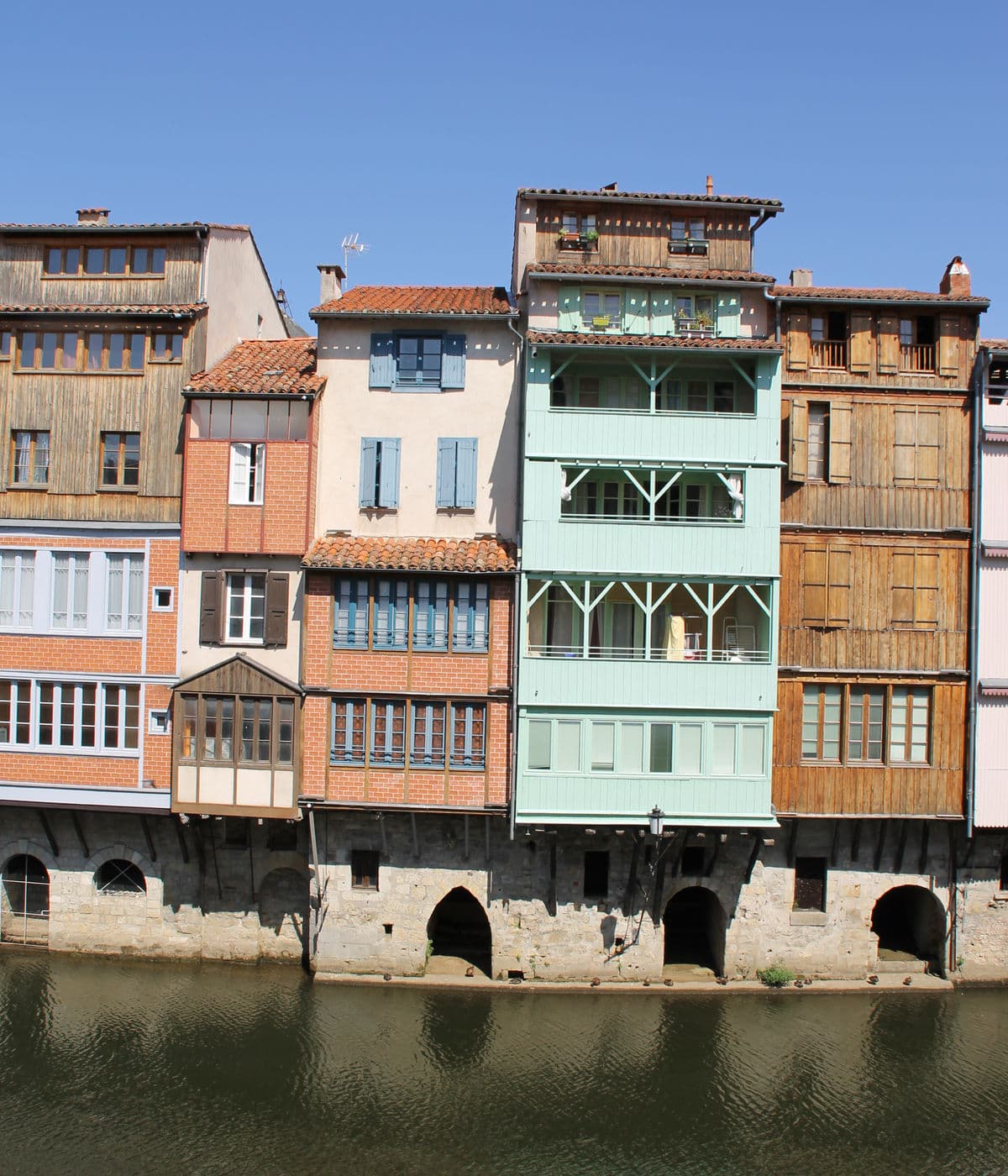 Vue sur les maisons de l'Agout